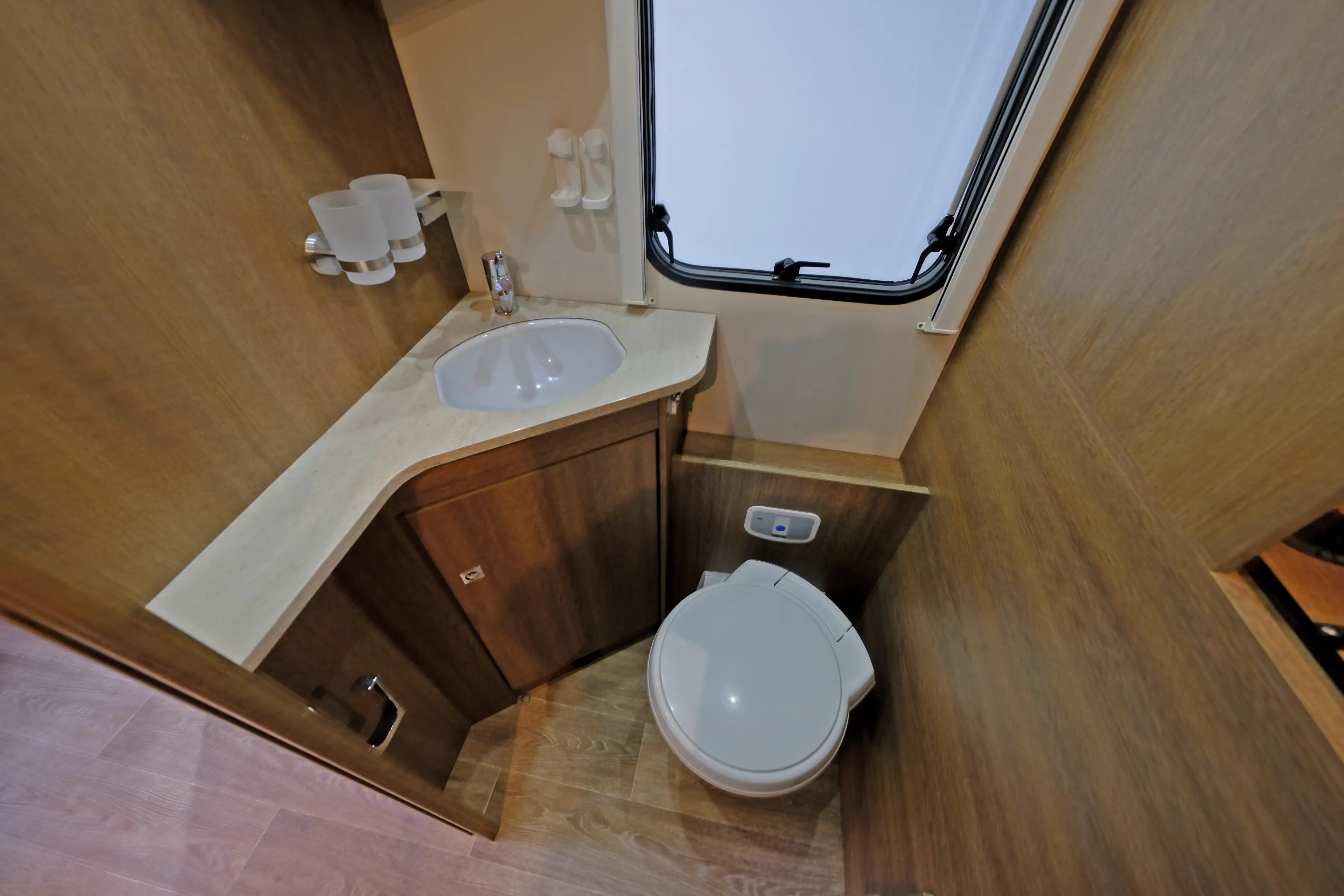 DETHLEFFS I 6757 TREND